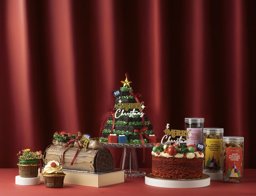 Pre Order Christmas Cakes and Gifts 2025 and Save with BOBXMAS15